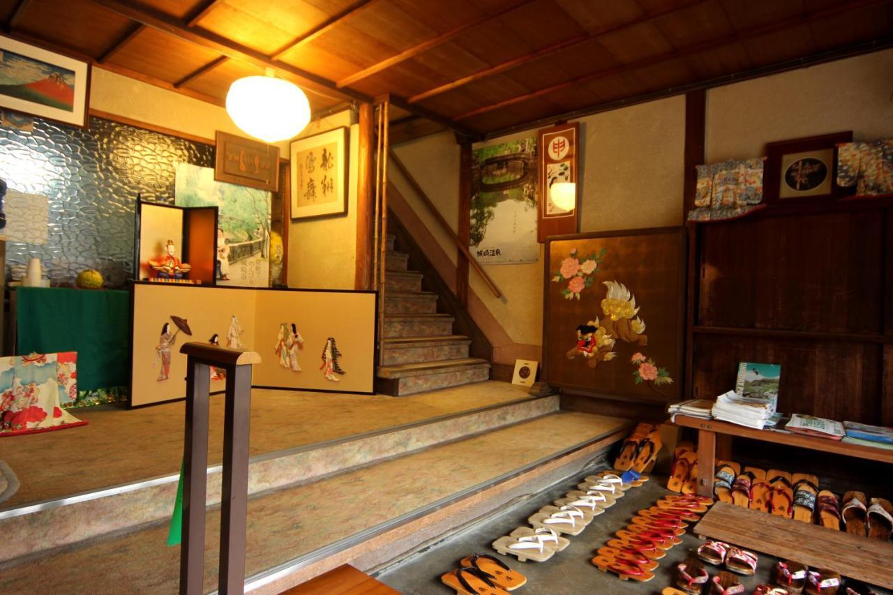 Ougiya Ryokan Toyooka  Extérieur photo